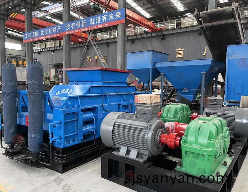 砂石廠對(dui)輥(gun)製砂(sha)機(ji)多少(shao)錢(qian)？如(ru)何(he)提高(gao)製砂(sha)機(ji)的(de)産(chan)量(liang)?