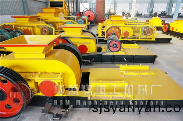 雙(shuang)齒輥(gun)破碎機(ji)