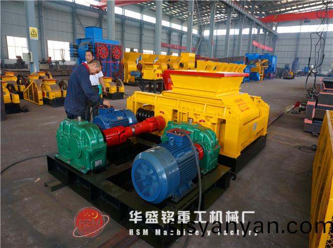 內(nei)矇(meng)雙(shuang)齒輥破(po)碎機