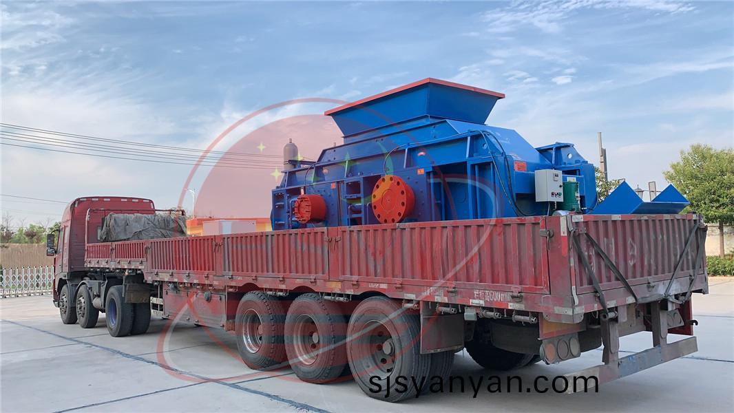 1510液壓對(dui)輥(gun)破碎(sui)機