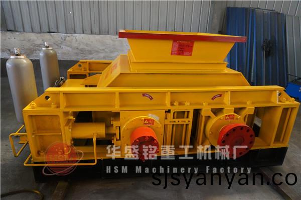 液壓(ya)對輥破碎機(ji)圖片(pian)