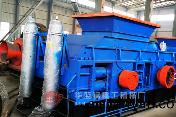 雙(shuang)齒輥破(po)碎機圖(tu)片(pian)