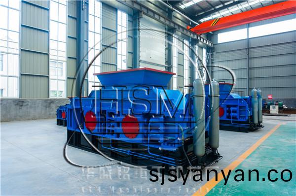 對輥(gun)破(po)碎(sui)機(ji)