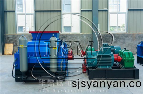 對輥破(po)碎(sui)機(ji)