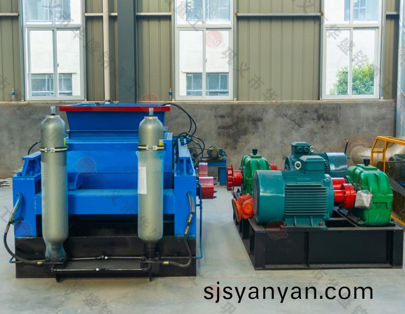 對(dui)輥(gun)破(po)碎(sui)機(ji)