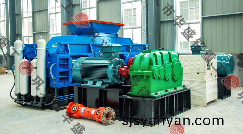 雙(shuang)輥(gun)式(shi)破(po)碎(sui)機