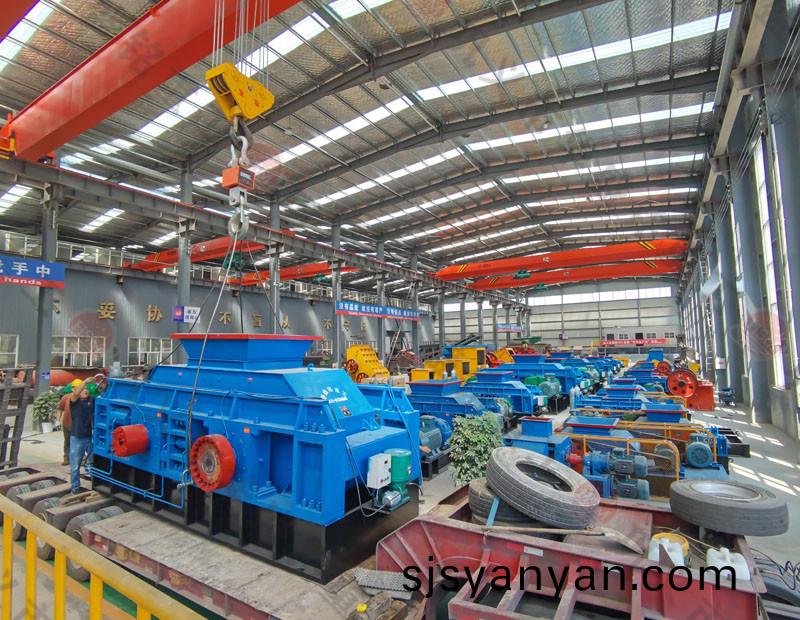 對(dui)輥(gun)破(po)碎機(ji)