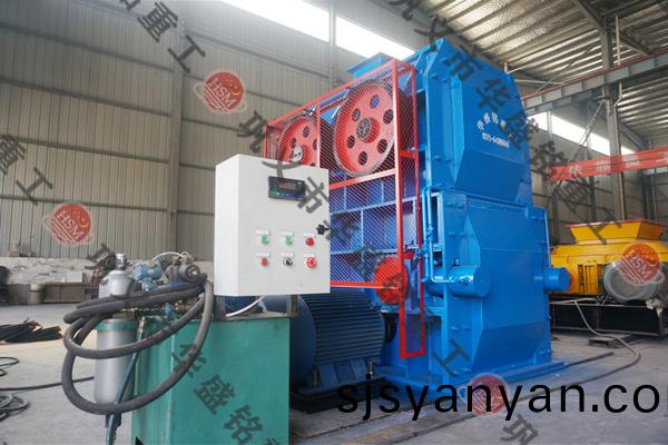 四(si)輥(gun)破煤(mei)機(ji),四輥碎煤機(ji)