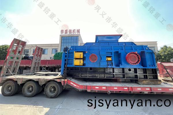 1810對輥(gun)破(po)碎機(ji)髮貨(huo)