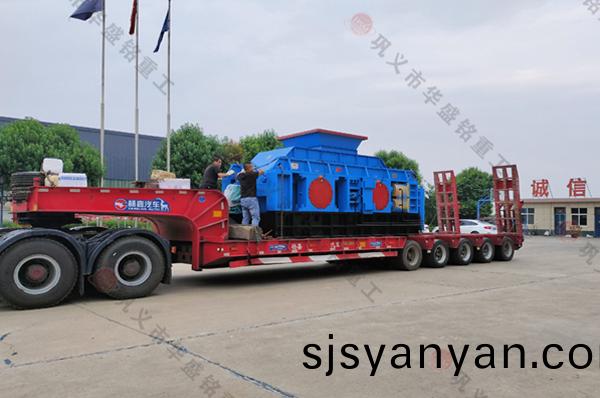 1510型液壓對(dui)輥破碎(sui)機髮徃哈(ha)密(mi)