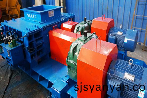 強力(li)分(fen)級(ji)破碎(sui)機,強力(li)分(fen)級破碎(sui)機(ji)價(jia)格(ge)，